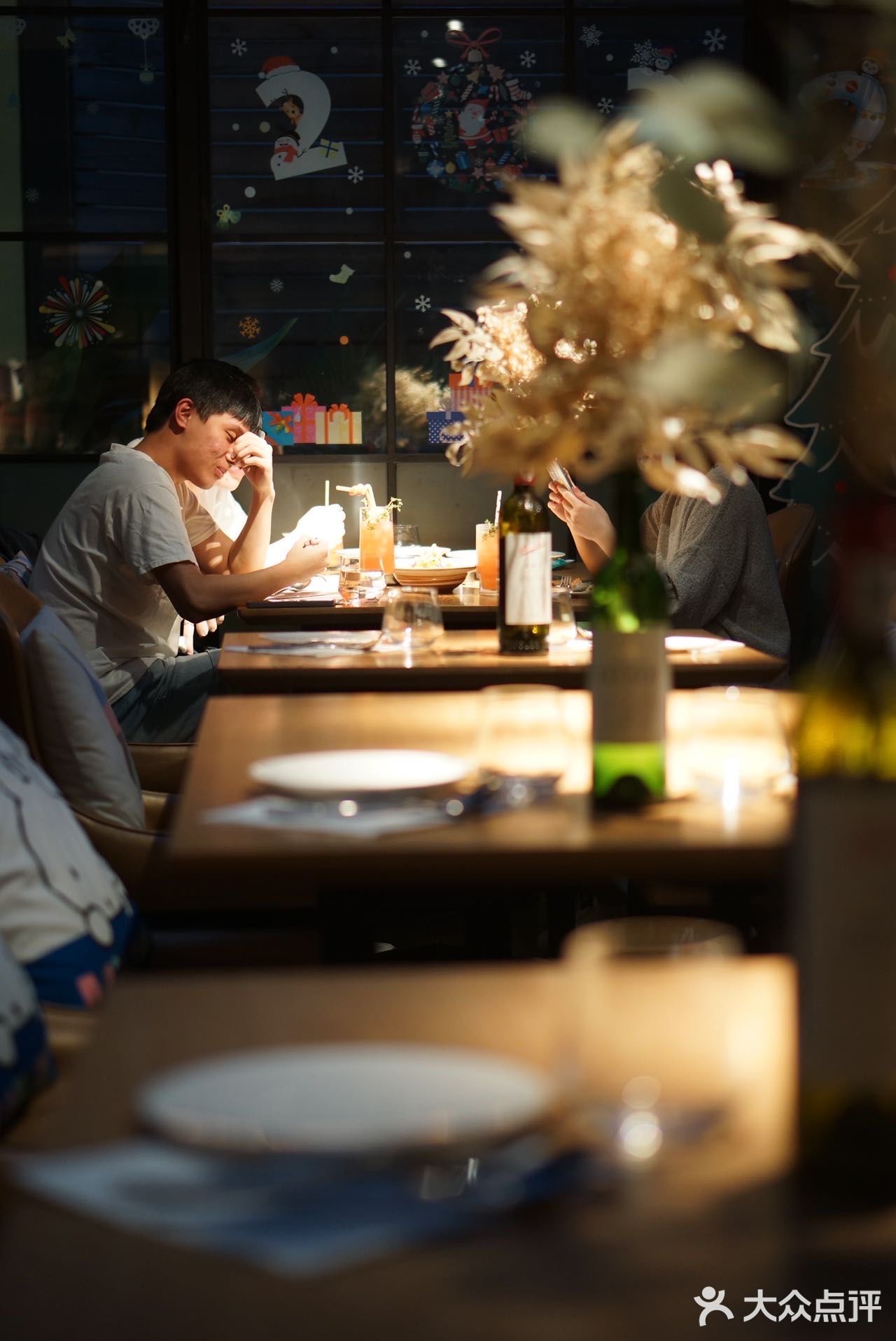 和朋友一起出来玩当然要去高颜值的地方！ 