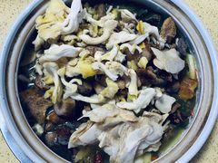 -东巴谷野生菌火锅餐厅