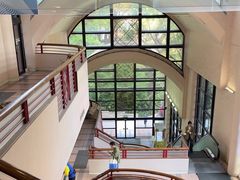 -香港大学
