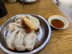 -黄阿姨锅贴大王(万航渡路店)