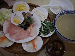 -桥香园云南过桥米线(金马碧鸡店)