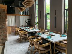 -墨居上隐·院子里火锅(峨眉店)