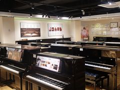 -柏斯音乐艺术中心·钢琴·吉他(上音店)