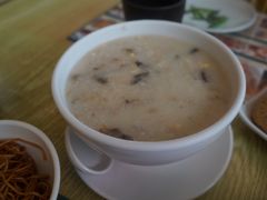 金銀蛋瘦肉粥-添好运点心专门店(百老汇店)