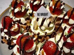 草莓忌廉华夫饼-BE BRIGHT KITCHEN(正佳广场店)