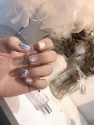 -meeting遇见美甲店