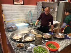 -谢老五跷脚牛肉·非遗传承店