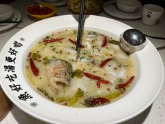 -江渔儿酸菜鱼·拔草餐厅(虎门君乐汇店)