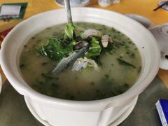 -鲤鱼塘农家山庄