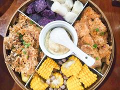-黄桷树曹家私房菜(江与城店)
