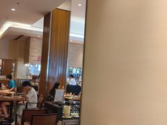 -亚龙湾希尔顿自助餐厅·海鲜·烧烤·沙滩BBQ·现场乐队