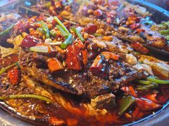 -鸣记脆皮烤鱼·海鲜烤鱼(三八广场店)