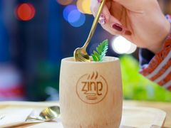 -ZING COFFEE 镜咖啡