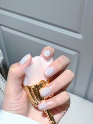 -BELLAREAL新美社