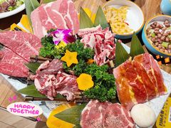 黑牛六拼-明洞阿姨·韩式酱蟹烤肉·创意料理(三元桥店)