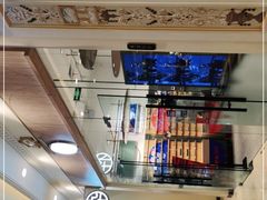 -MUJOSH木九十眼镜(月星环球港B1店)