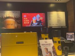 -麦当劳(汉口火车站候车室店)