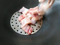 -老刘生态大鱼坊铁锅炖鱼(赛马场店)