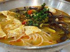 -爱民螺蛳粉(梧州国泰广场店)