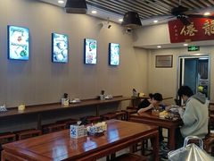 -聚笼鲜美食(凤凰街店)