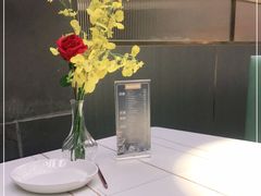 -阿瓦山寨·湘菜现炒·剁椒鱼头王(咸阳总店)