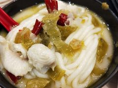 -灵芝妹子海鲜米线(香炉礁山姆店)