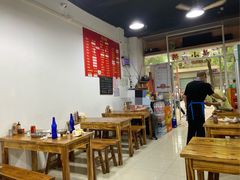 大堂-阿姨小肉摊(同济西苑店)
