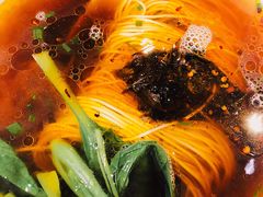 蕈油红汤面-君东记本帮面馆(天钥桥路店)