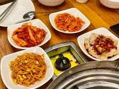 -喇喇排骨火锅·传统韩式脊骨汤(望京西园总店)