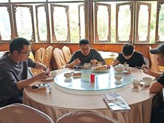 -鲤鱼塘农家山庄