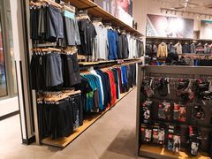 -UNDER ARMOUR(新燕莎奥莱店)