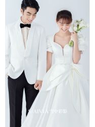 -雪中彩影婚纱摄影·微光艺术中心