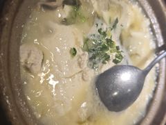 -魏铭鱼头捞饭(晋阳路店)