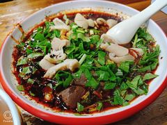 -朱大嘴肥肠血旺(福字街店)