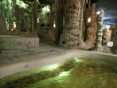 -泉城欧乐堡戏水湾艺术养生温泉