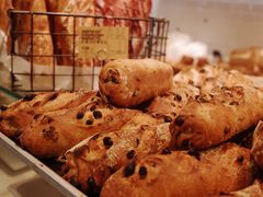 黑枸杞蓝莓核桃法包-PAPER STONE BAKERY(天汇广场店)