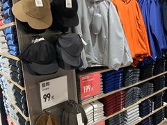 -优衣库(青岛伟东乐客城店)