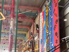 -天空之城蹦床攀岩运动馆·团建拓展·亲子游乐·生日派对(合肥店)