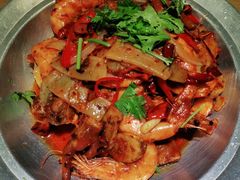 香辣凤爪虾煲-吕氏疙瘩汤·海鲜新鲁菜(凯德mall新都心店)