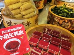 -龍歌自助小火锅(市南金茂湾店)