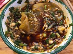 -拈签一笑黄牛肉辣卤串串