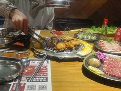 -青瓦炭韩潮烤肉(花园道店)