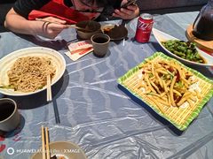 -肥肥虾庄·金牌油焖大虾(杨园滨江时代walk店)