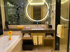 -广州花都皇冠假日酒店