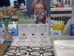 -三目眼镜·蔡司视觉合作店(青浦宝龙店)