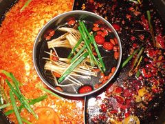 -渝涯重庆豆花老火锅(中赢国际店)