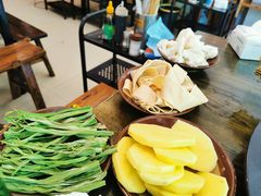 -黄潇洒老火锅(九眼桥宏济巷店)