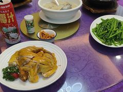 -老乡村美食农庄