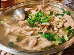跷脚牛肉-肖四女·江湖菜(临港店)