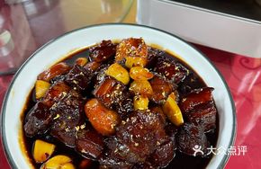 Water Chestnut Braised Pork